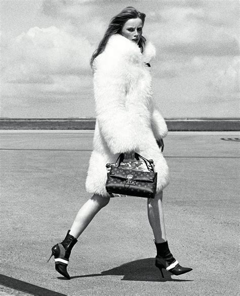 juergen teller louis vuitton|Juergen Teller And Bruce Weber Shoot for Louis .